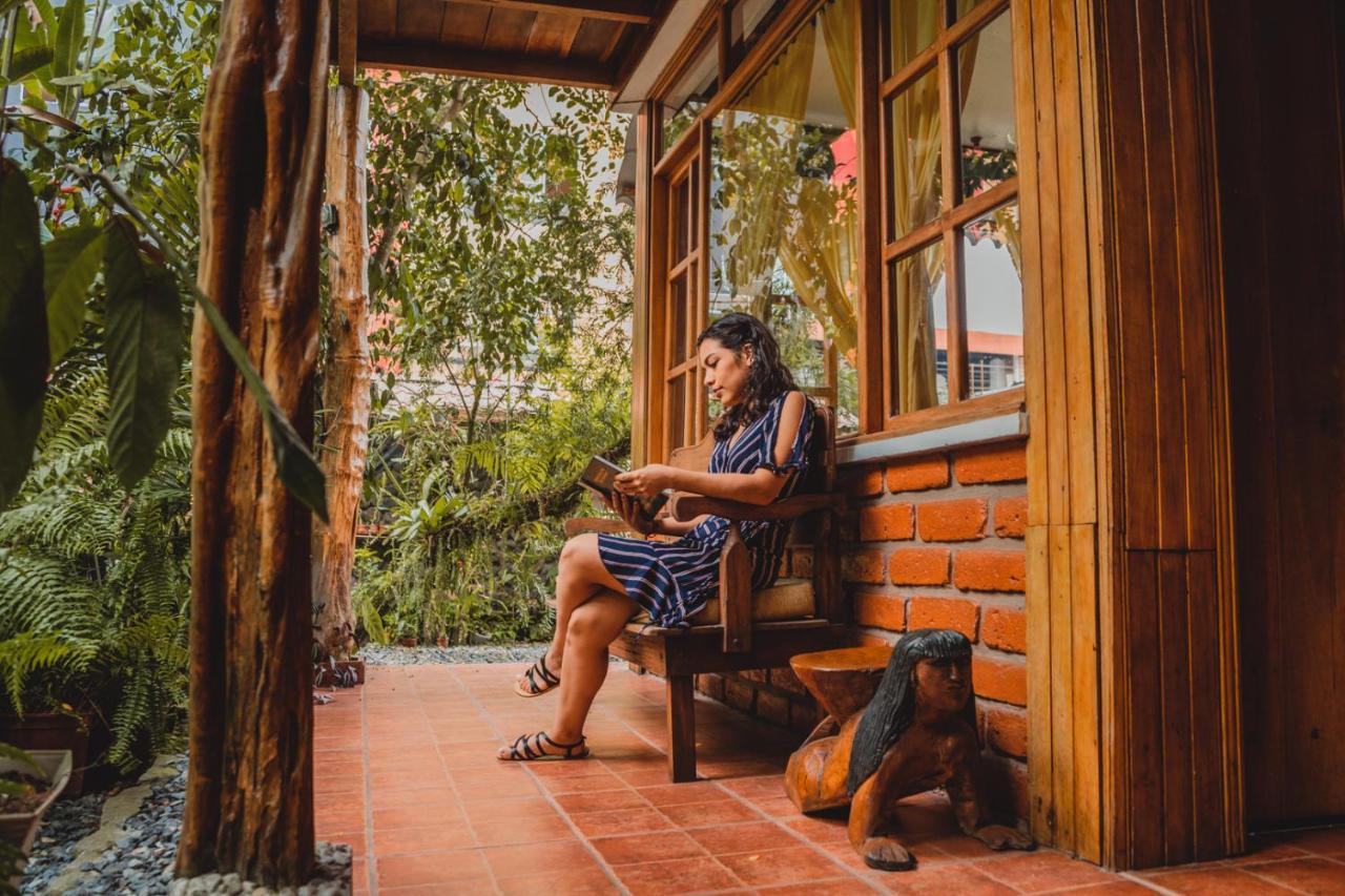 Hostal Las Palmas Puyo Exterior photo