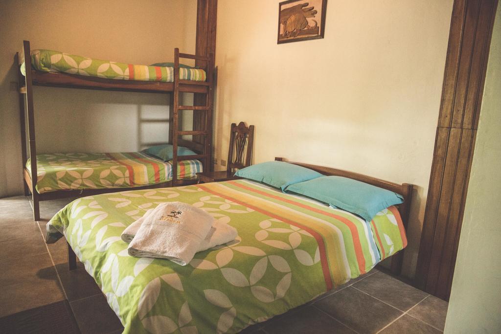 Hostal Las Palmas Puyo Exterior photo