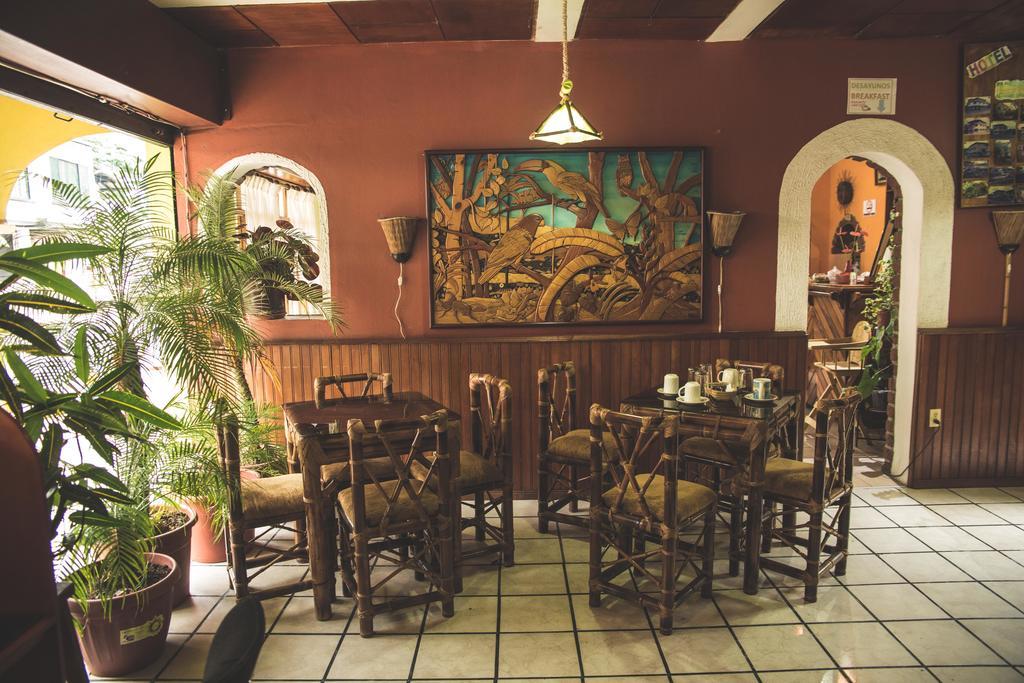 Hostal Las Palmas Puyo Exterior photo
